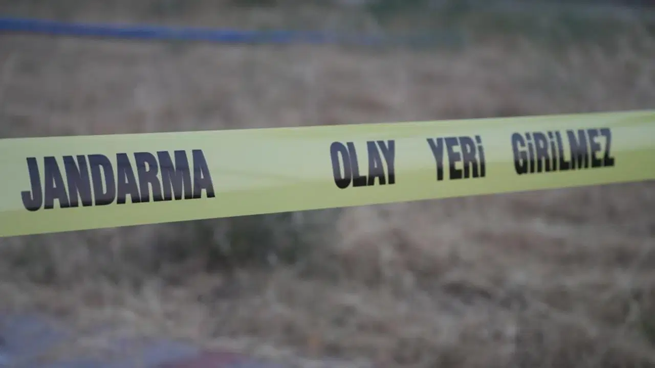 Kayıp ihbarından vahşet çıktı: Babasını parçalayıp tuvalete gömmüş