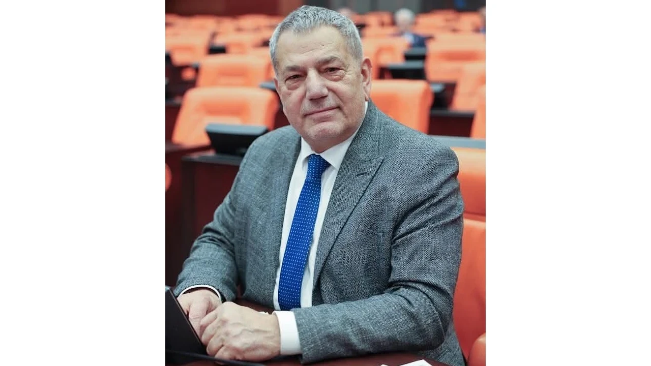 Rize Milletvekili Tahsin Ocaklı CHP’den istifa etti