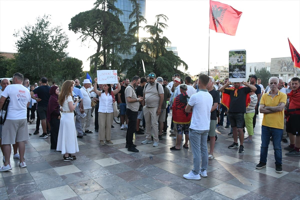 Arnavutluk'ta Trump bağlantılı turizm projesi protestoları 19. gününde sürüyor