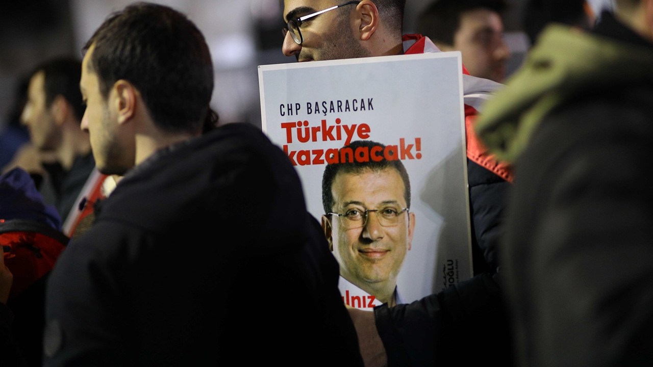 Halk İmamoğlu davası üzerinden sistemi sorguluyor