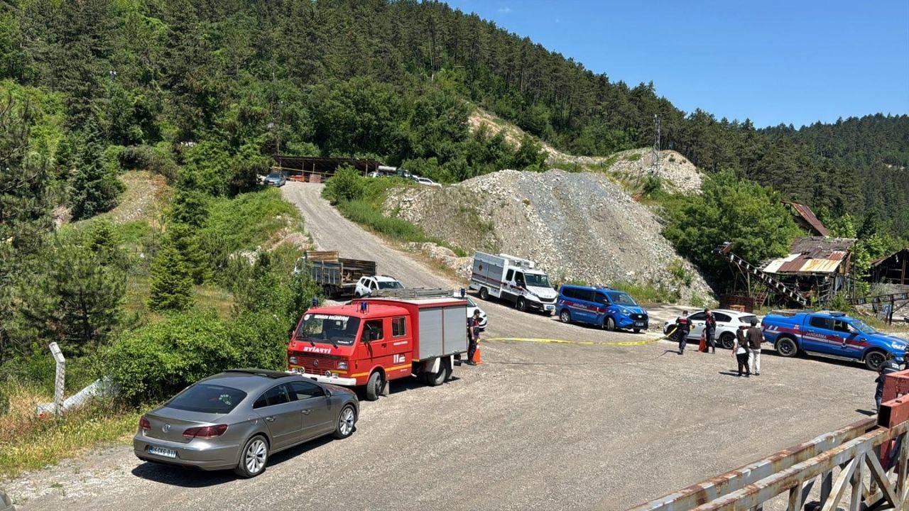 Bolu'da maden ocağında göçük altında kalan işçiyi kurtarma çalışmaları sürüyor