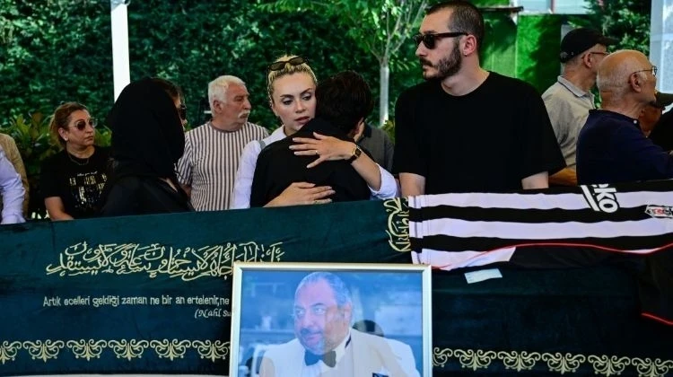 Gazeteci Reha Muhtar'a veda... Son yolculuğuna uğurlandı