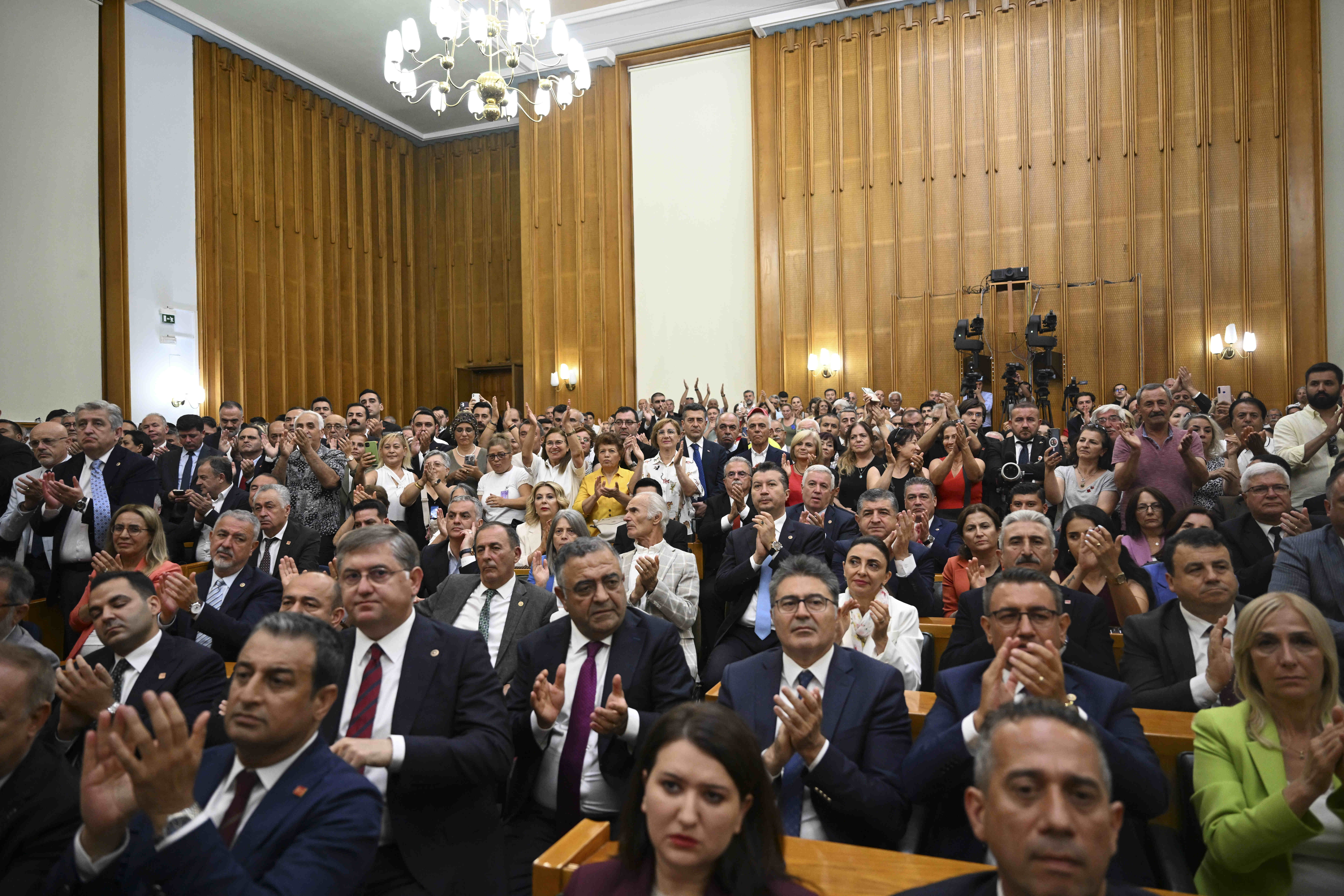 Yeni parti ne zaman kurulacak?