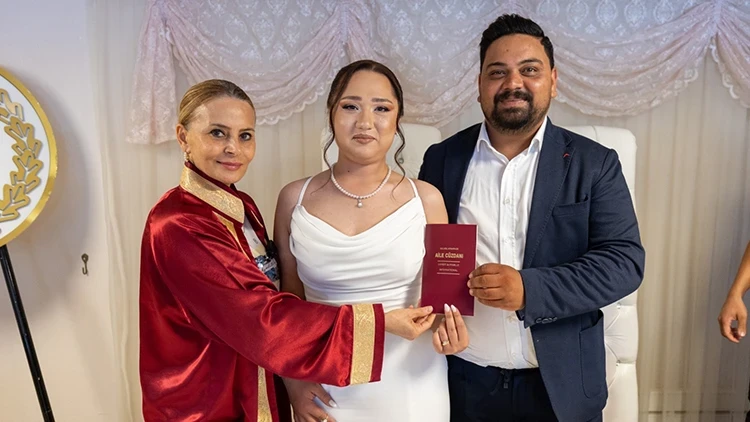 Nikah salonlarında 16.06 yoğunluğu! Özel tarihi kaçırmak istemediler