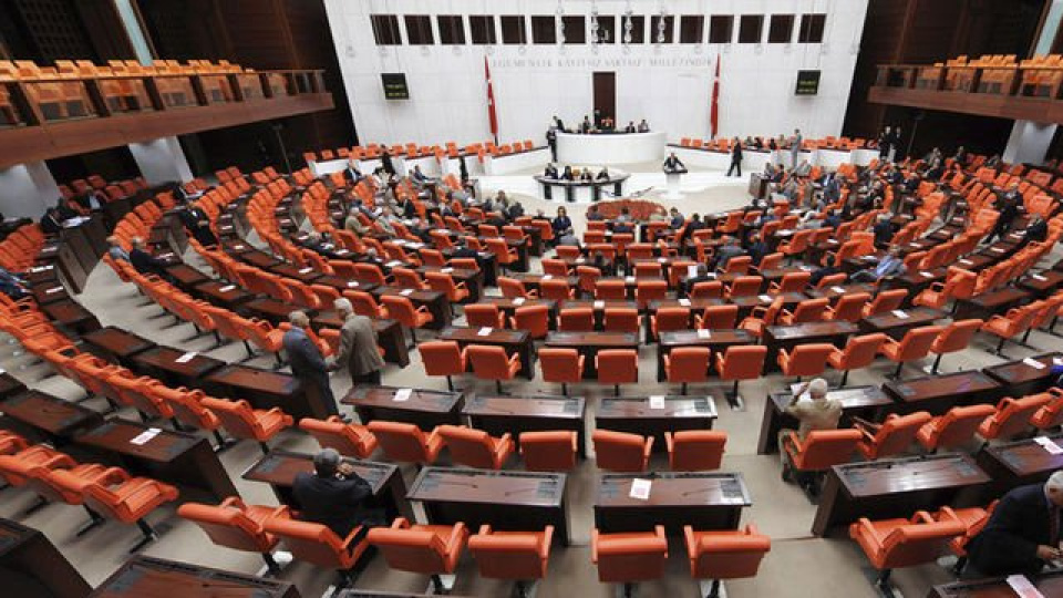 12. Yargı Paketi, TBMM Adalet Komisyonunda kabul edildi