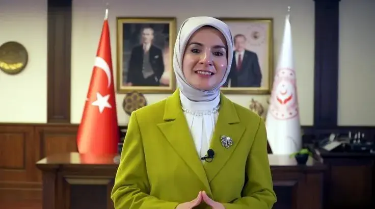 Bakan Göktaş: Bir kadını kimliği, kökeni ya da cinsiyeti üzerinden aşağılayan, küçümseyen ifadeler hiçbir gerekçeyle meşrulaştırılamaz