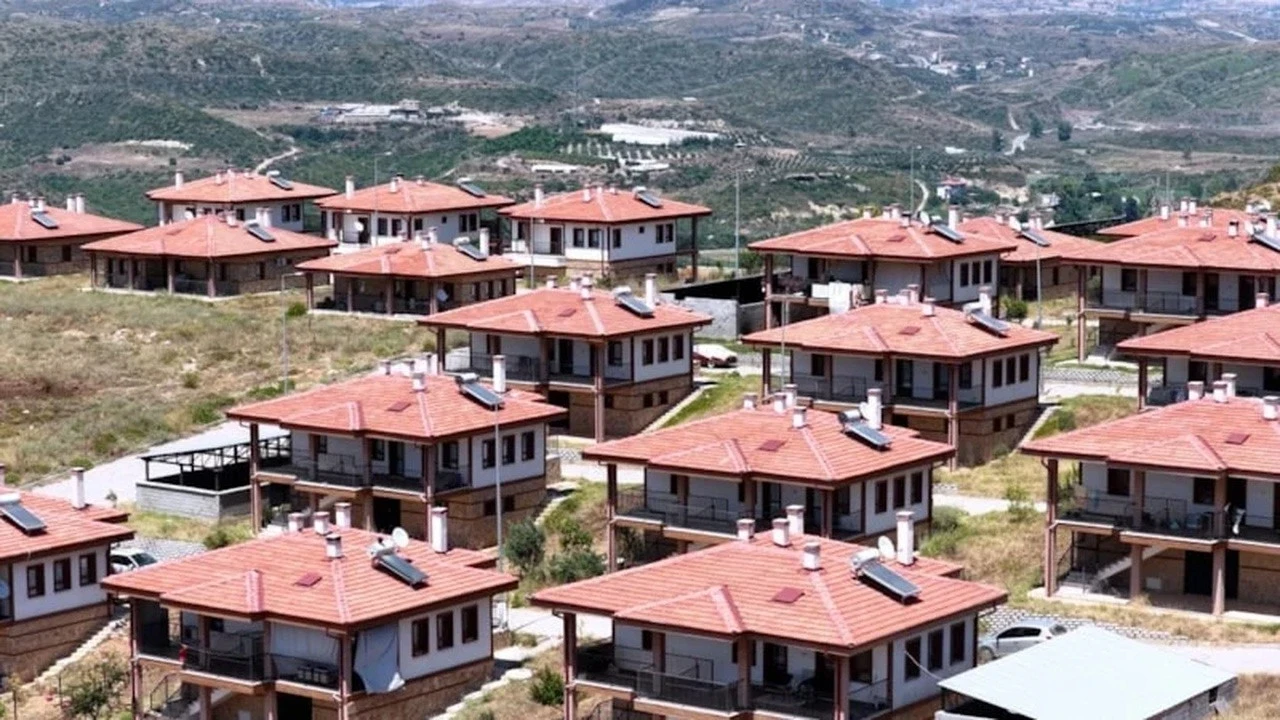 Manavgat küllerinden doğdu! Yangının 5'inci yılında duygulandıran görüntüler... Bakan Murat Kurum paylaştı