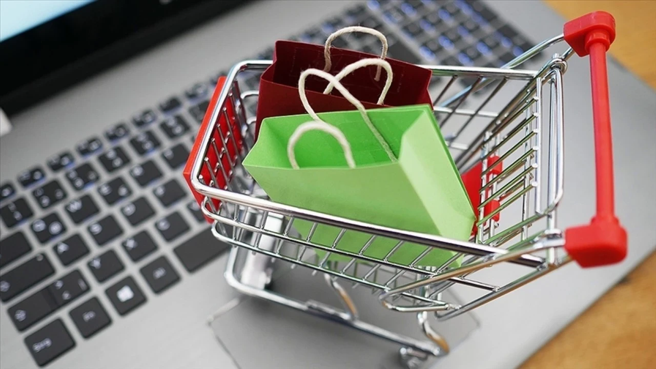 AB, e-ticaret paketlerine 3 Euro'luk gümrük vergisi getirdi