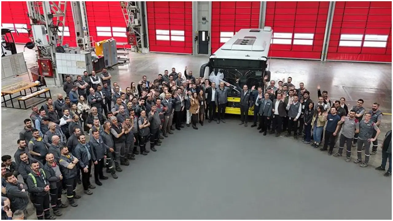 Otokar'ın ürettiği ilk Mercedes-Benz Conecto otobüs banttan indi
