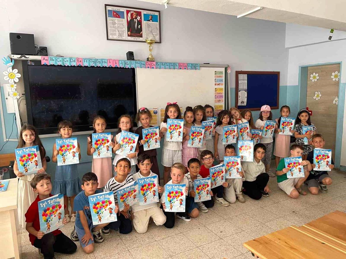 Bilecik'te 38 bin 809 öğrenci karne sevinci yaşadı