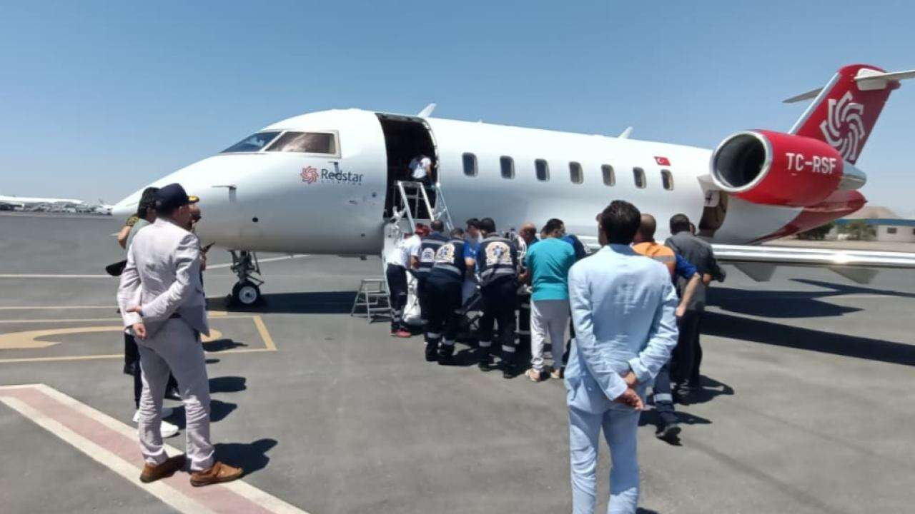 Mısır'da trafik kazası geçiren 3 Türk vatandaşı Türkiye'ye getirildi