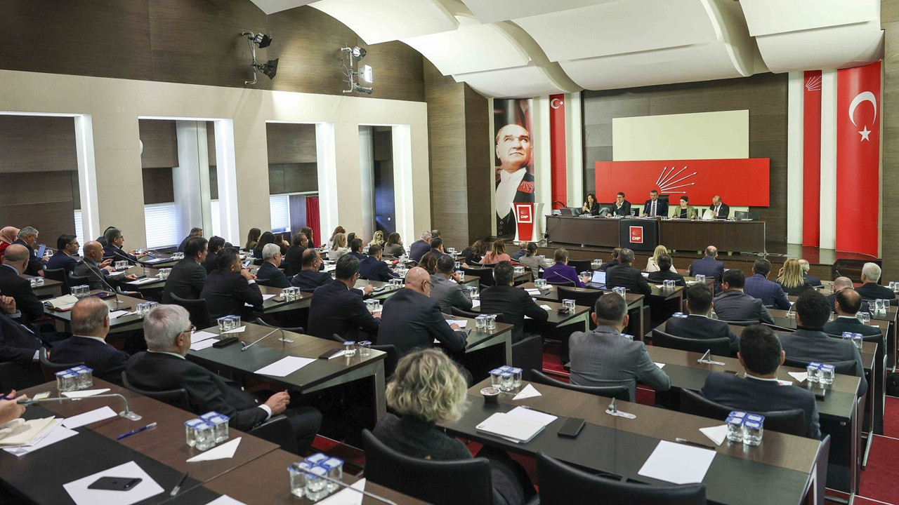 Özgür Özel ekibinden Yargıtay tedbiri: Milletvekili olmayan PM üyeleri yeni partiye geçmeyecek