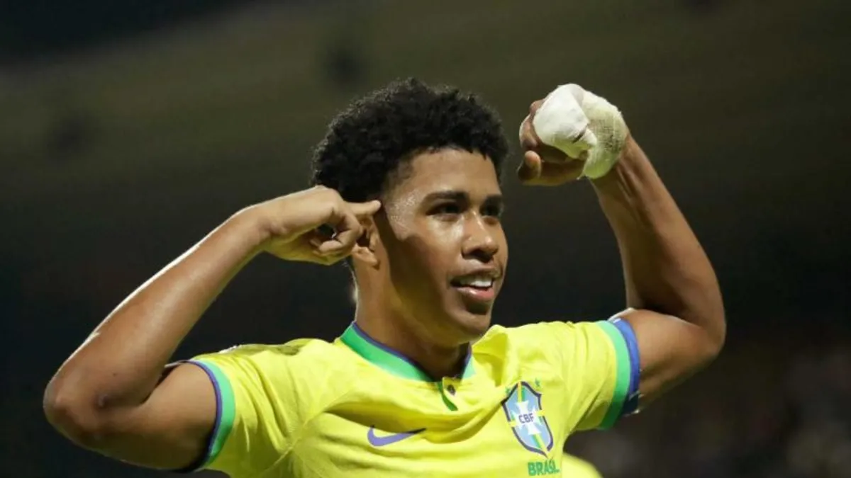 Manchester United, Chelsea'den Andrey Santos'u kadrosuna kattı