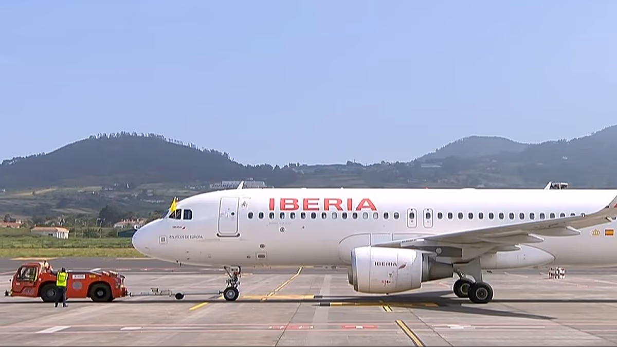 Papa Tenerife'de mahsur kaldı: Kral VI. Felipe kendi uçağını verdi