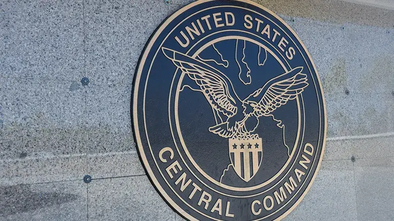 CENTCOM: ABD, Umman Körfezi'nde boş petrol tankerini vurdu