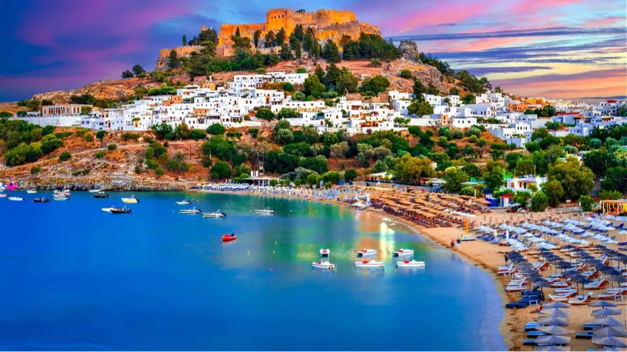 Tatil için Yunanistan'a gidecekler dikkat! Olağanüstü hal ilan edildi