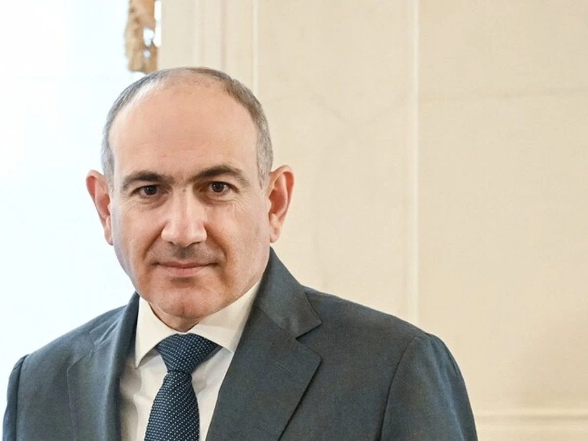 Paşinyan: Türkiye demir yolunun hızla açılmasını umuyorum