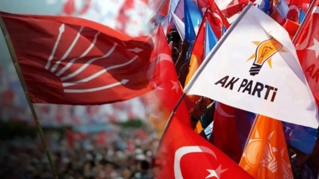 CHP’den istifa eden meclis üyesi AKP’ye geçti