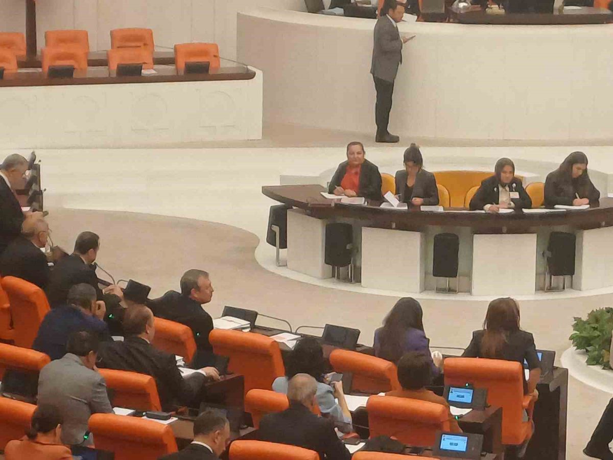 TBMM’de oturma düzeni değişti