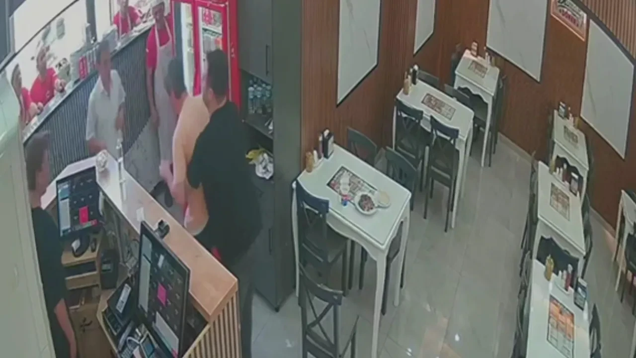 Dönercide hayat kurtaran müdahale! 'Eğitimini almıştık'
