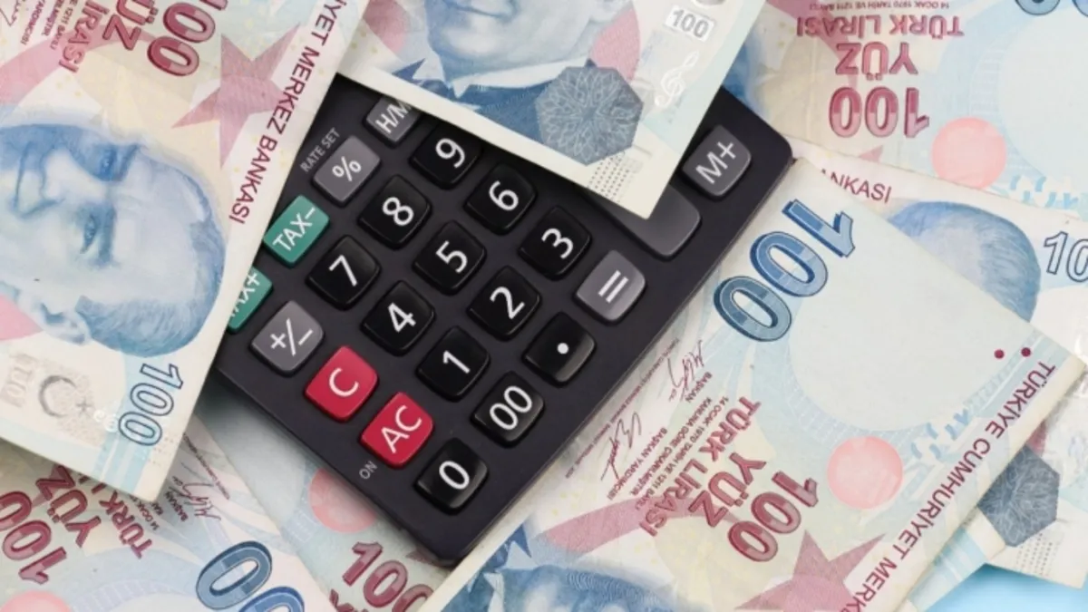 EMEKLİ ZAMMI 2026 SON DAKİKA I Emekliye yeni ek ödeme nasıl hesaplanır? İşte kök maaş tablosu