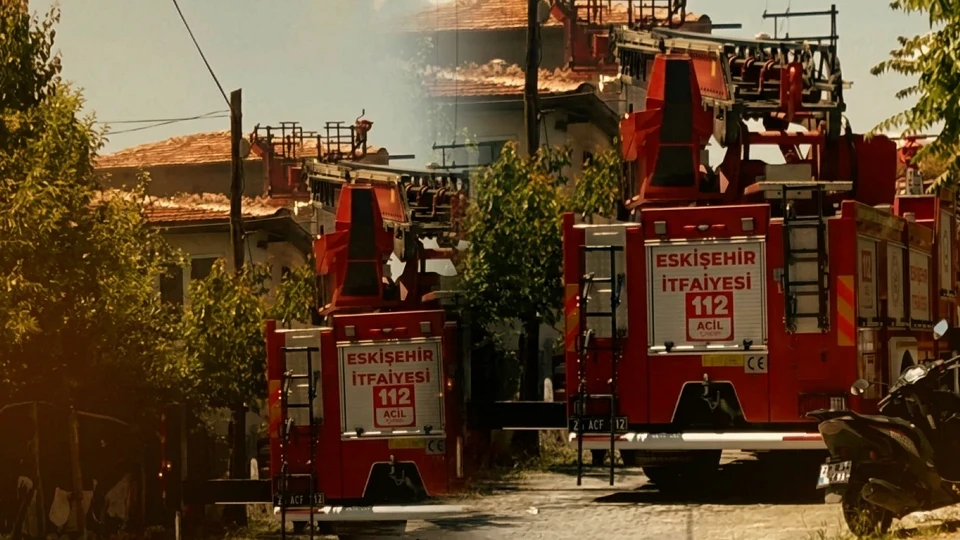 Eskişehir Sivrihisar yangını: Küçük çocuğun oynadığı ateş 1 binayı kullanılmaz hale getirdi | Gündem Haberleri