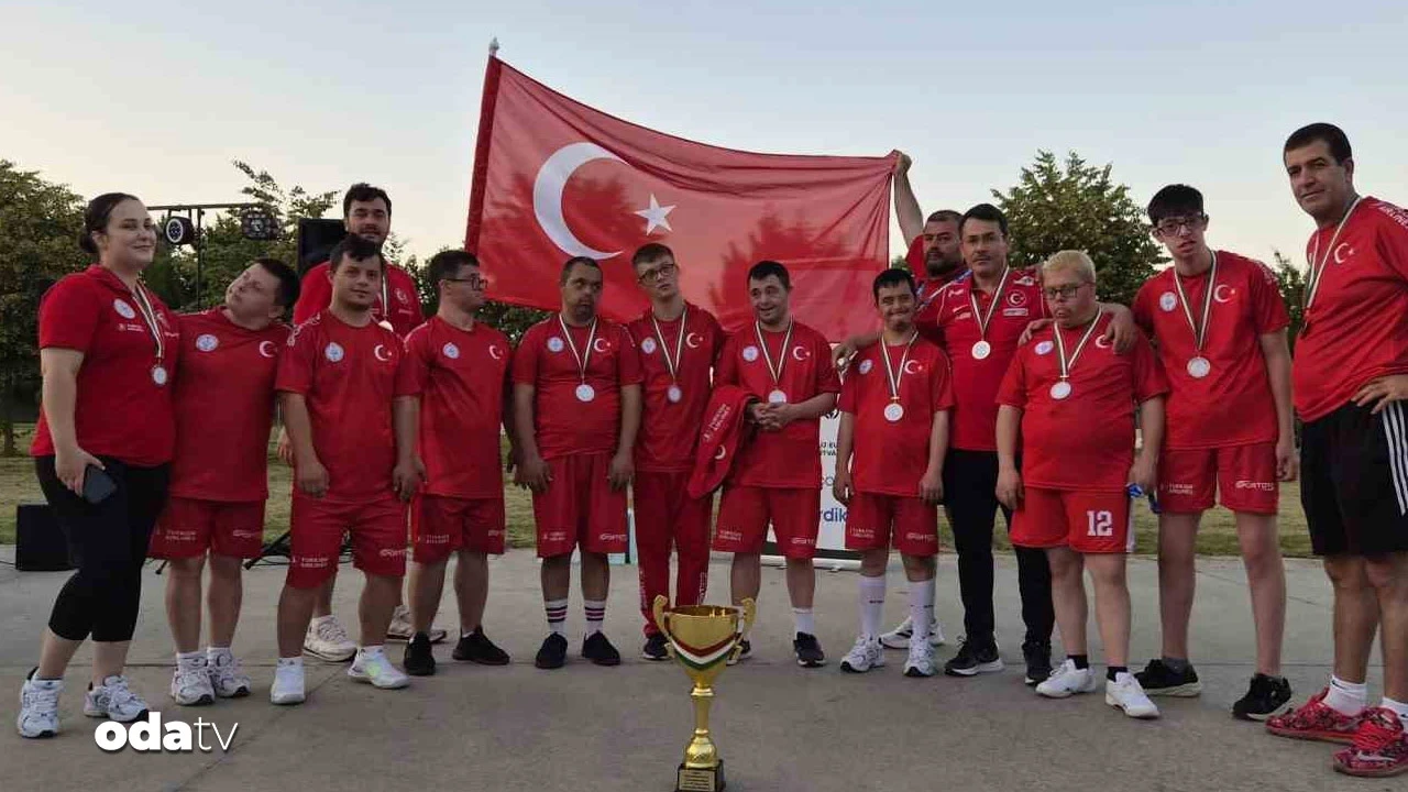 Down Sendromlu Basketbol Milli Takımı, dünya ikincisi oldu