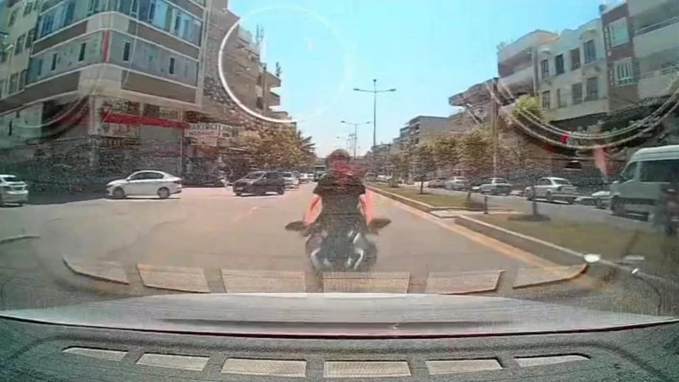 Şanlıurfa'da feci kaza: Motosiklet otomobile arkadan çarptı