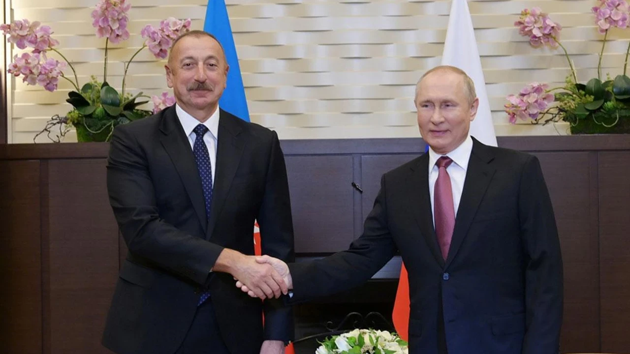 Putin ve Aliyev'den telefon görüşmesi
