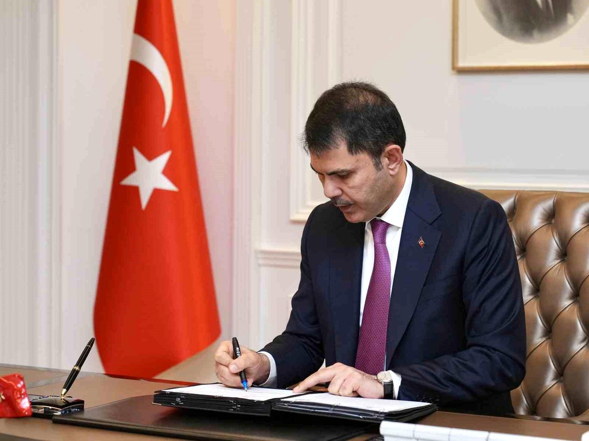 Bakan Kurum: "12 bin 800 yavru flamingo Tuz Gölü'nde yaşam buldu"