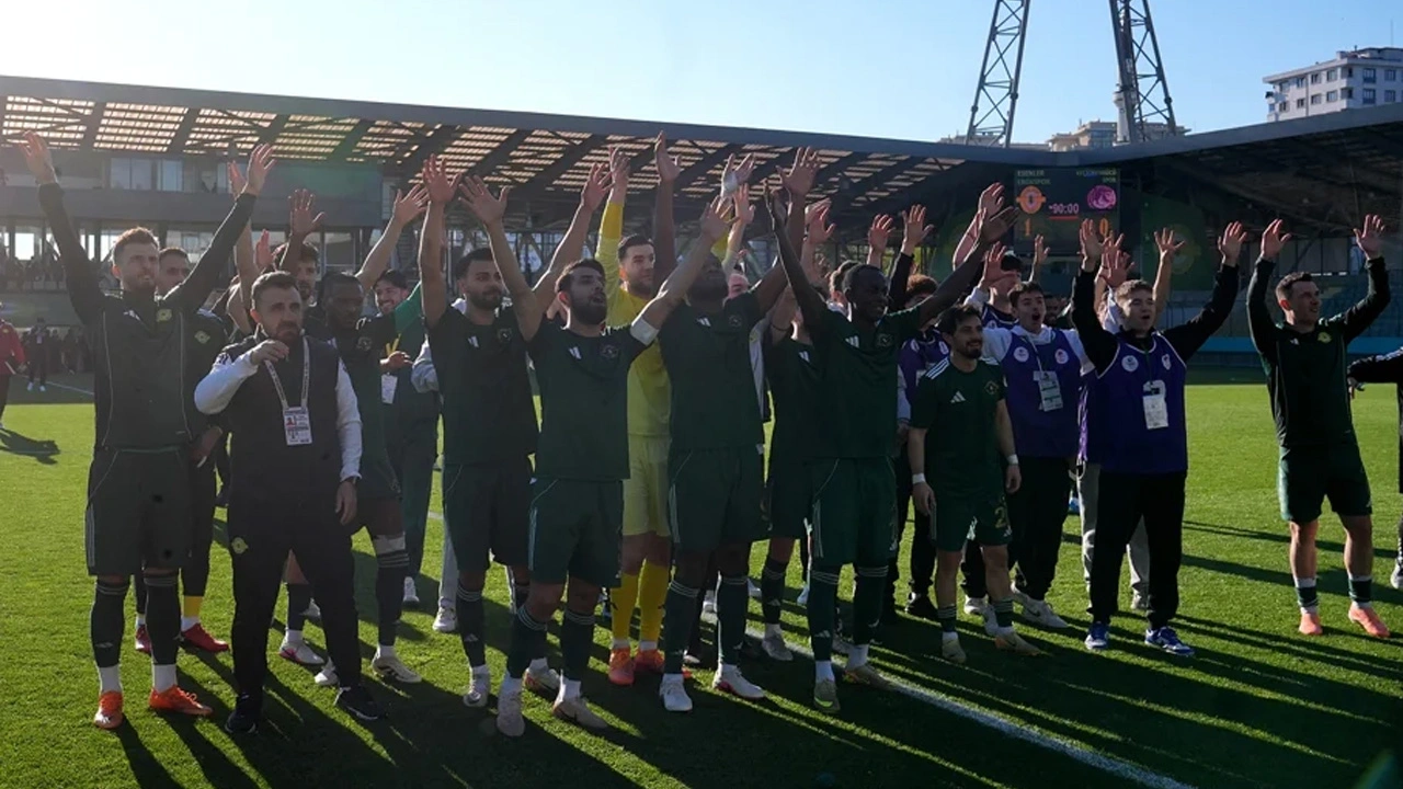 Süper Lig'i finalde kaçıran Esenler Erokspor'un yeni teknik direktörü belli oldu