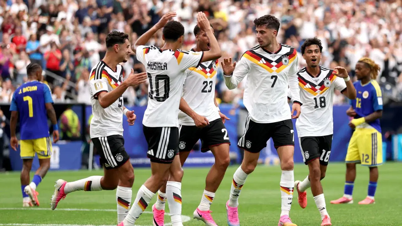 Alman futbolculardan taraftara jest: 600 kişinin masrafını üstlendiler