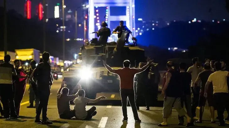Siyasilerden '15 Temmuz' mesajları: Kahramanlık destanı yazıldı