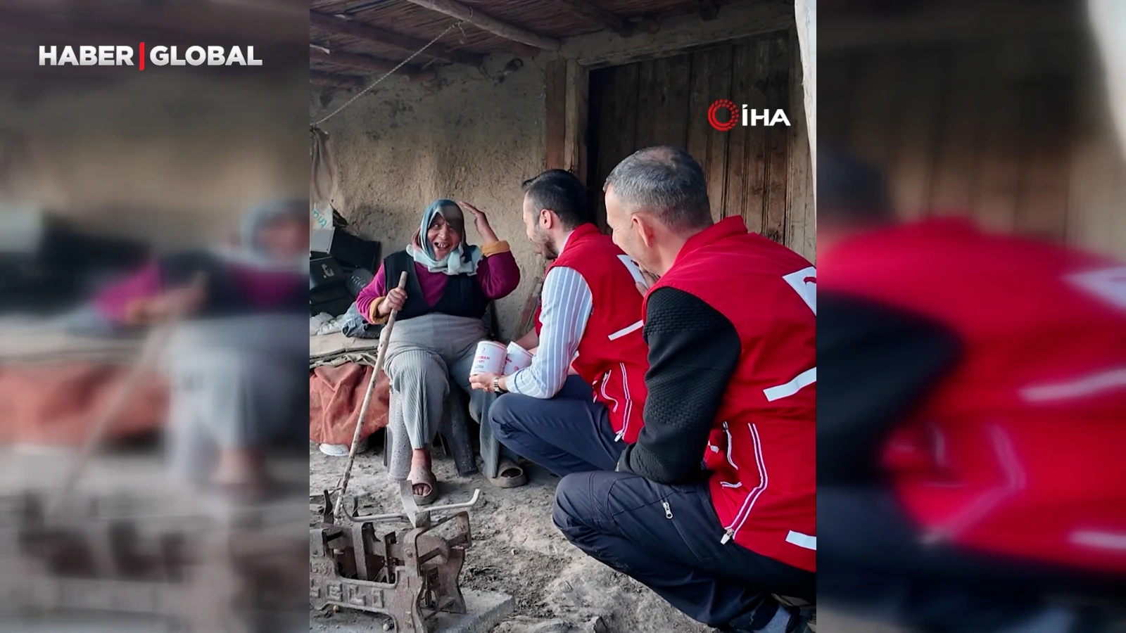 Türkiye’nin yerli Robinsonları: 93 yaşında kızıyla birlikte adada yaşıyor