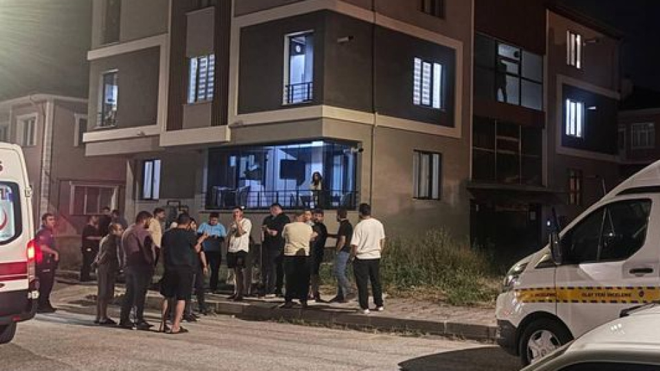 Boşandığı eşi ile arkadaşını öldürdü! Pompalıyla çifte cinayet
