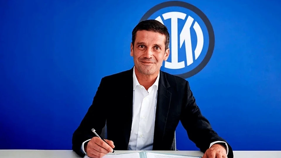 Inter resmen açıkladı: Cristian Chivu ile yeni sözleşme imzalandı