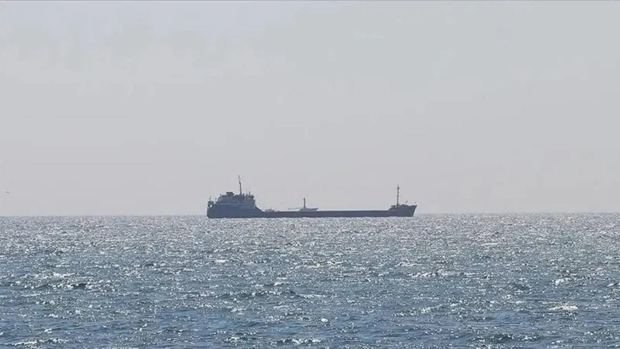 Karadeniz'de yük gemisine dron isabet etti: Yaralılar arasında Türkler de var