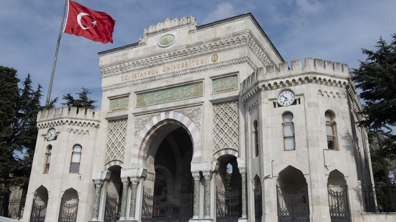 Üniversitelerde yeni dönem: Artık okul dışı eğitimler de transkripte girecek