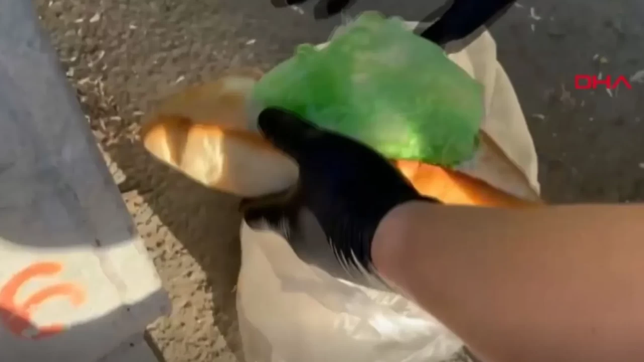 Kurye ile gönderilecekti! Ekmek arasına gizlenen uyuşturucu yakalandı