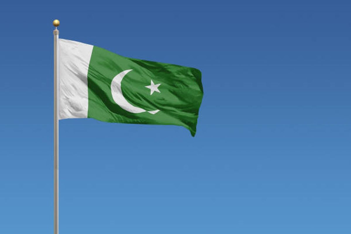 Pakistan'da askeri karargaha silahlı saldırı: 3 ölü