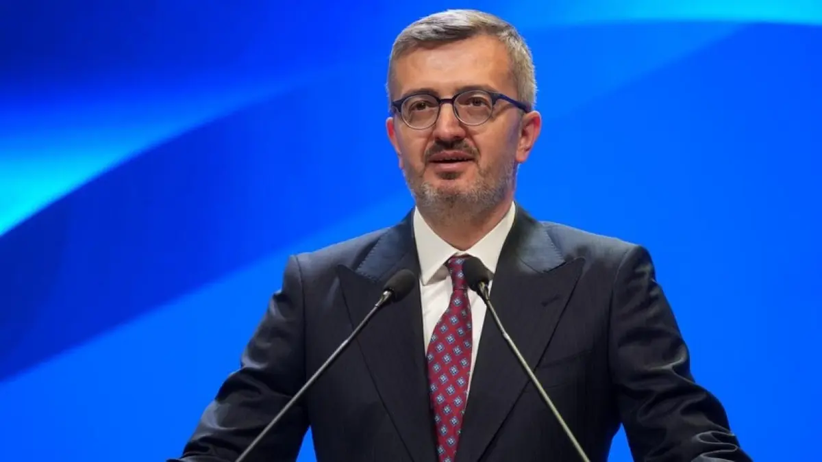 İletişim Başkanı Duran: Bu dünyada bize doğruyu gösterebilecek bir çizgi lazım