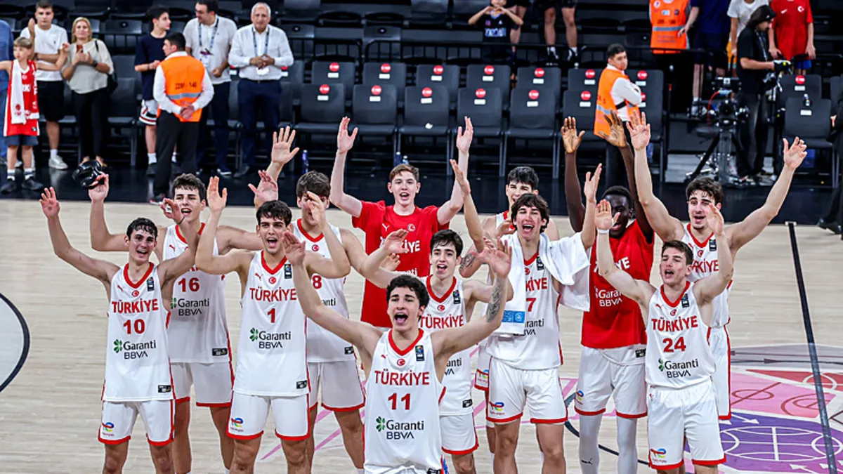 U17 Erkek Milli Basketbol Takımı çeyrek finalde!