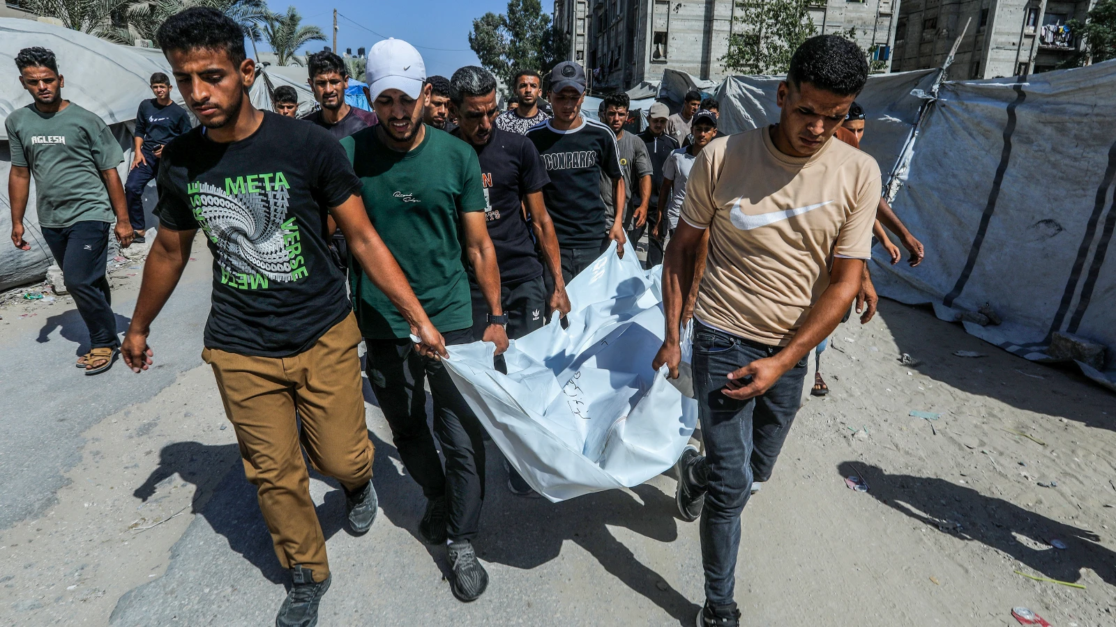 Gazze'de İsrail saldırılarıyla son 24 saatte 9 Filistinli hayatını kaybetti