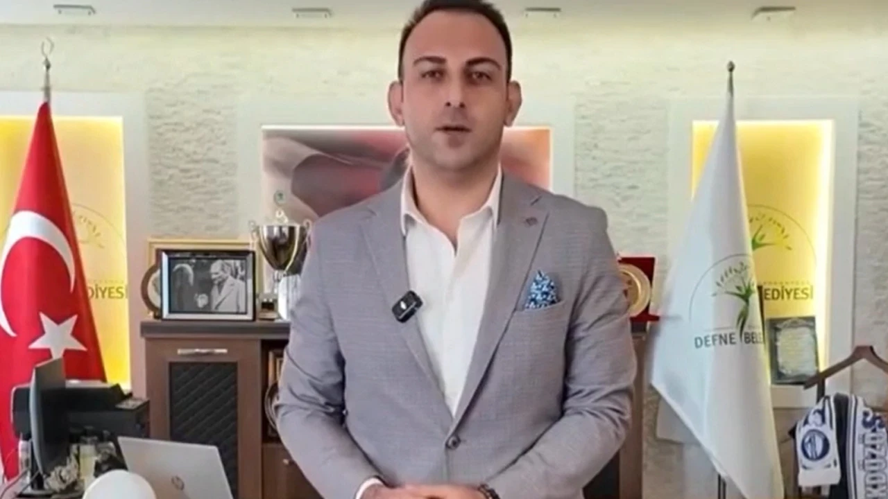 Bir belediye başkanı daha YENİ Parti'ye geçti