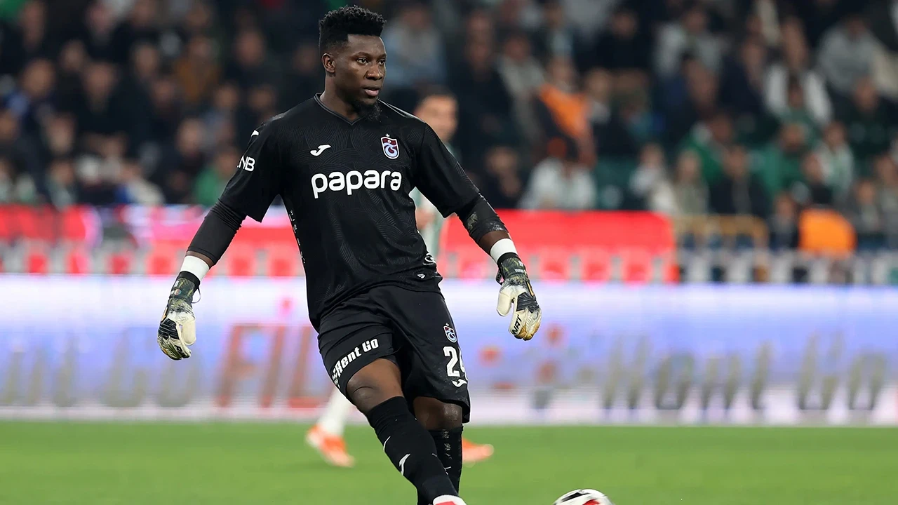 Manchester United'dan Onana'yı Trabzonspor'a yaklaştıran hamle