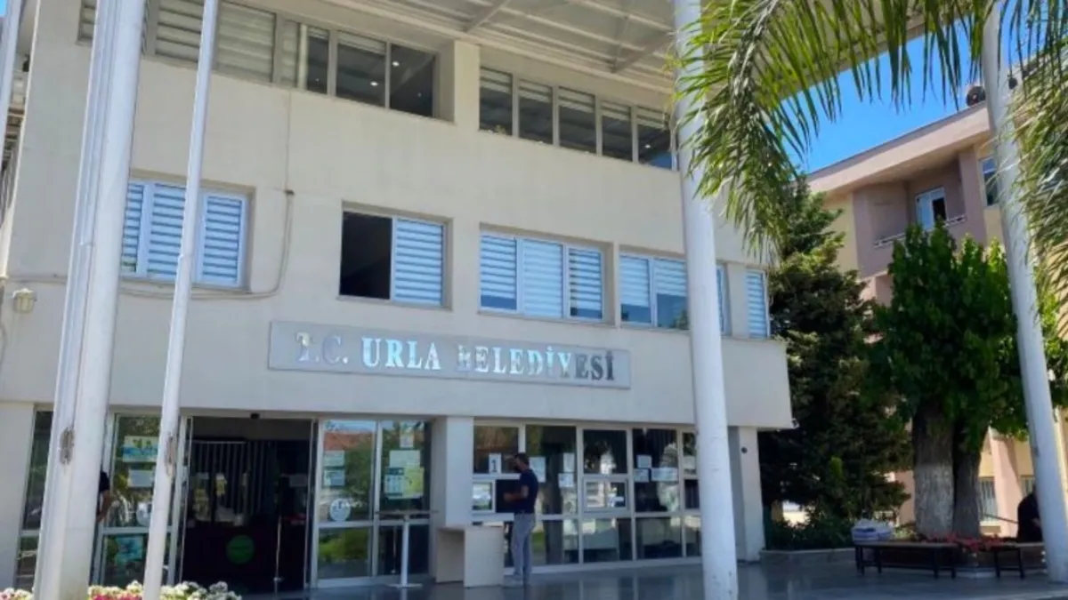 İzmir'de bir satış kararı daha: CHP'li Urla Belediyesi 8 arsayı satışa çıkardı