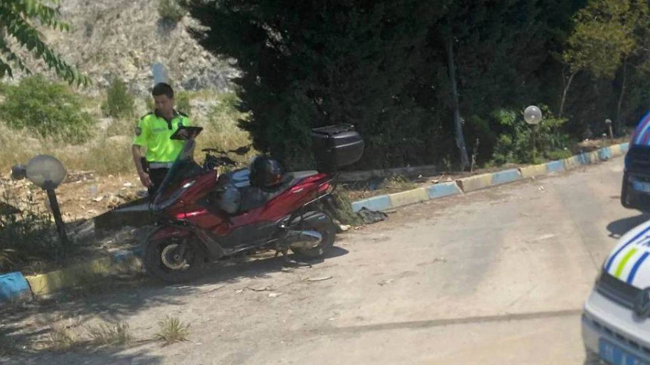 Bilecik’te benzin istasyonundan çıkış yapan motosiklet devrildi: 1 yaralı