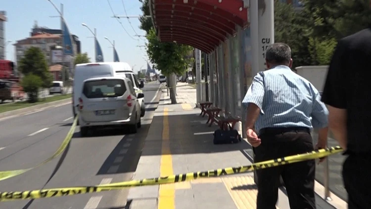 Malatya’da fünyeyle patlatılacak şüpheli çantaya sahibi son anda yetişti!