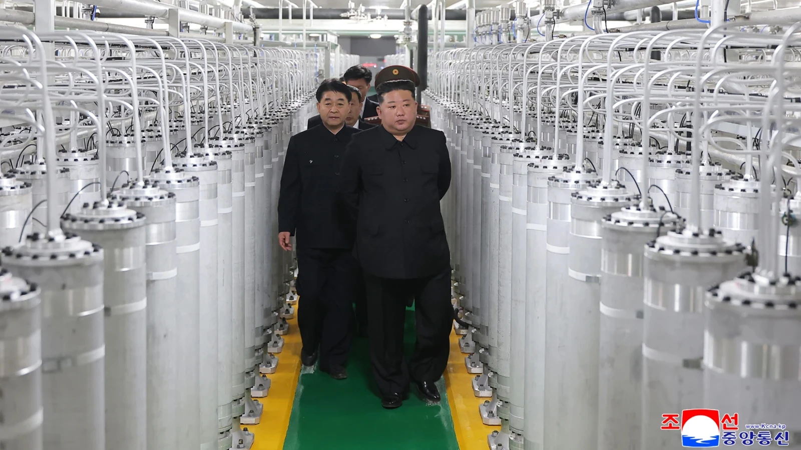 Kim Jong Un'dan yeni nükleer tesis gözdağı
