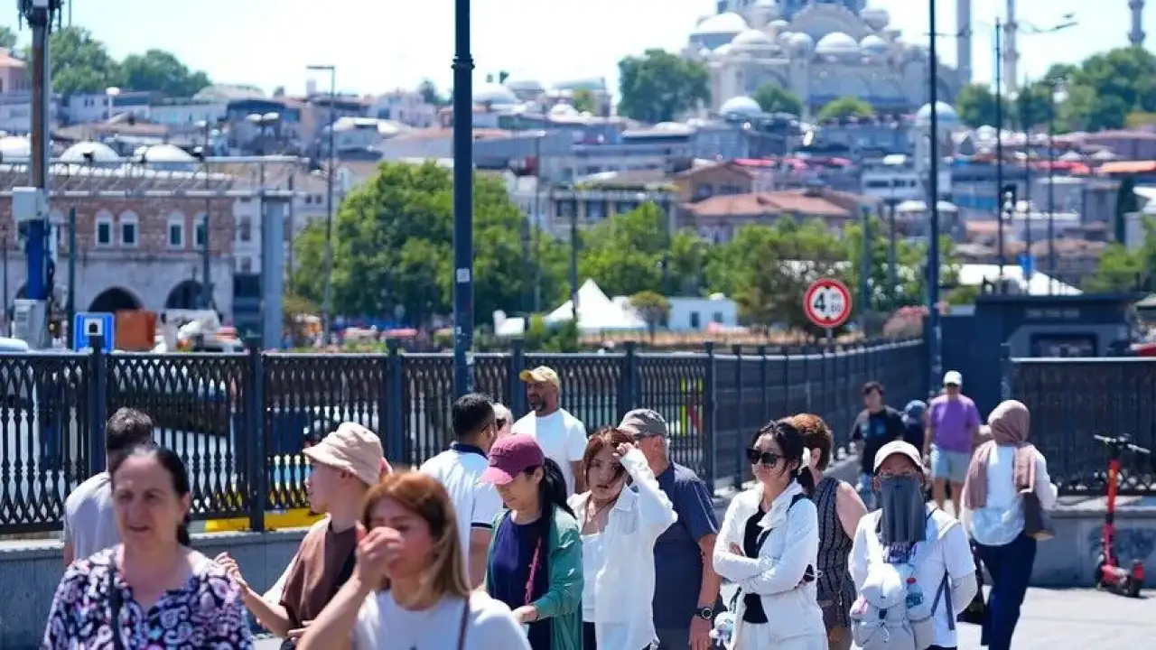 İstanbul için kritik sıcak hava uyarısı! Hissedilen sıcaklık 40 dereceye çıkacak